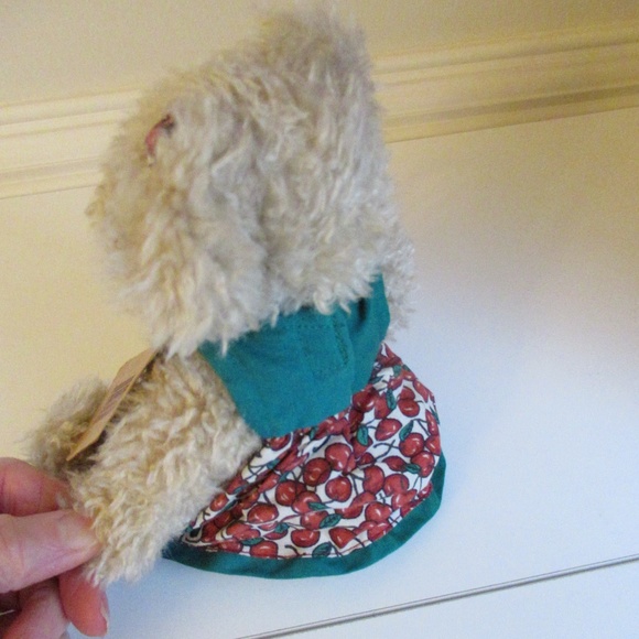 "Tia...Cherry Jubilee" #65126-1 Boyds Bear Collection - Picture 3 of 7